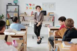 Home Docent geeft formatief evalueren feedback aan leerling voor individuele groei en ondersteuning
