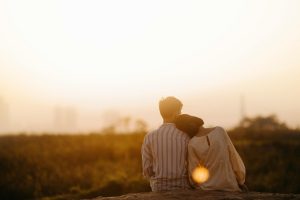 Home Paar dat samen geniet van relatietips voor emotionele verbinding en sterke relatie