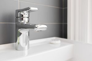 Home Inspiratie voor uw droombadkamer: maatwerk badkamer ontwerp met moderne sanitair en designelementen bij De Badzaak showroom